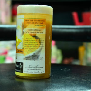 Pornthap salt body scub 500g - Image 4